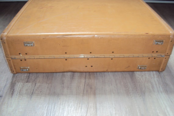 1940s-50s Golden Tan Ultralite Samsonite Hard Sid… - image 9