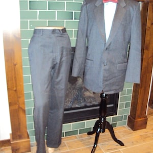 1980s Mens Medium Gray Lined Custom Made 2 Piece Suit Size 40 L/32 Vtg Gray Wool Wedding Suit/ Mens Bridal Suits/ Made In Hong Kong