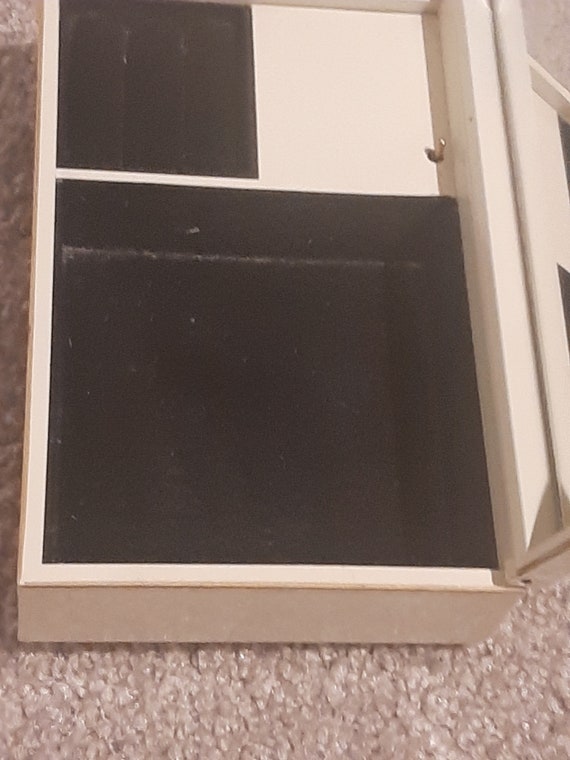 Mid Century Cream Lacquer Rectangular Chickadee M… - image 7