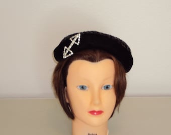 Mid Century Black Velvet Womens Hat With Silver Broach/ Black Pillbox Hats/ Black Bridal Hats/ Special Occasion Hats/ Black Velvet