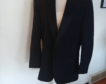 Vintage Mens Satin Collar Lord West Of New York Black Tuxedo Jacket Size 46 R/ 1970s-80s Black Tuxedo Dinner Jacket Size 46 R/Homecoming