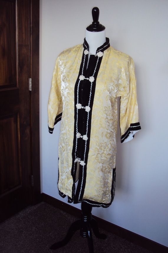 Vintage Womens Oriental Silk Lined Yellow Brocade 