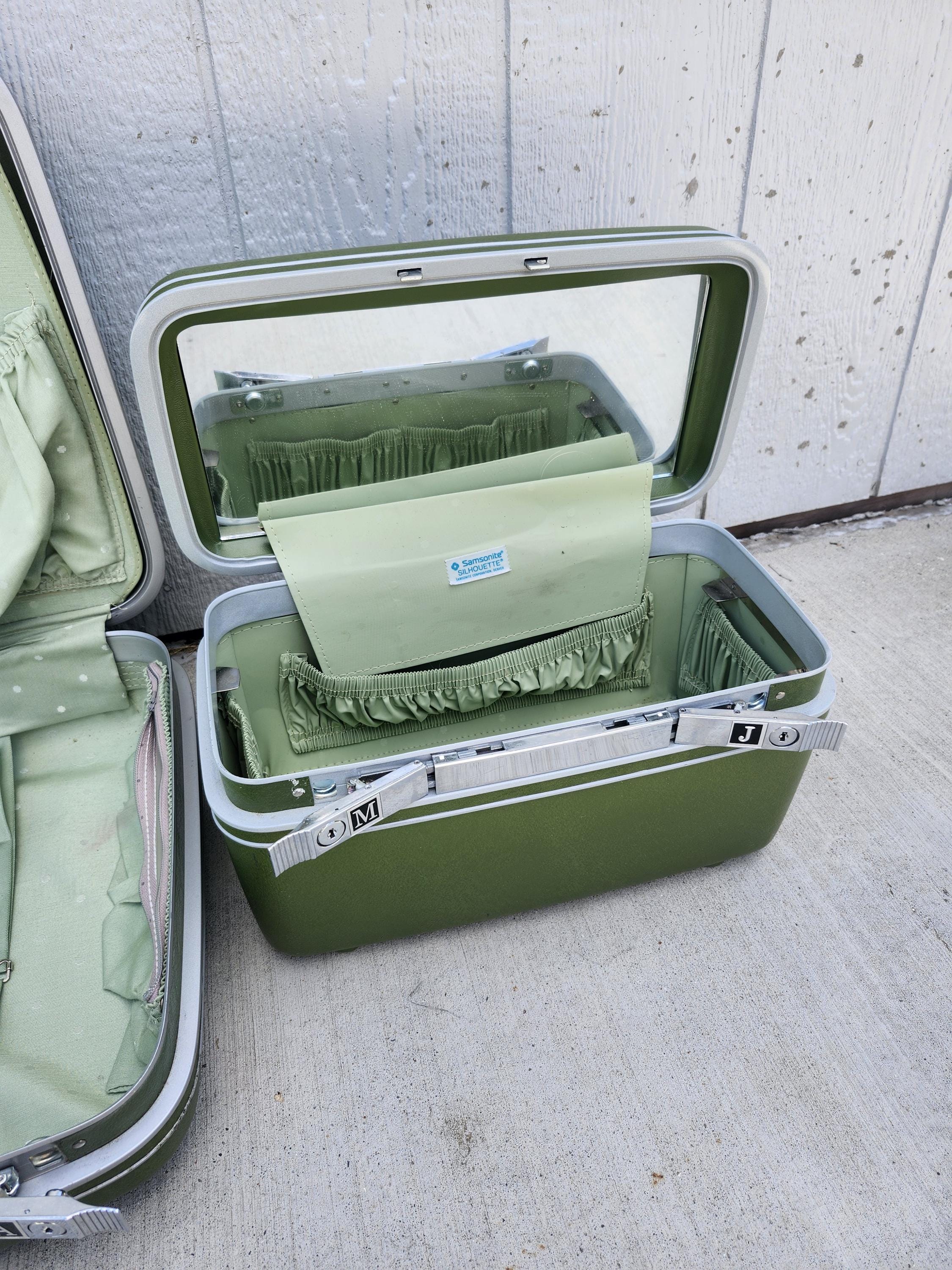 USA 1960’s Samsonite AVOCADO VINTAGE BAG 3 Piece 1960s-70 Avocado Green Silhouette Samsonite Luggage
