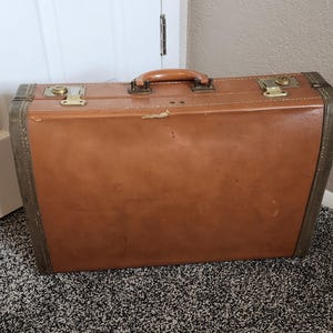 Maleta pequeña de luna de miel de color marrón castaño de los años 1940 y 1950. Maleta de fin de semana Congnac de mediados de siglo de 21"/14"/7"/ Maleta para accesorios de cine/teatro/TV
