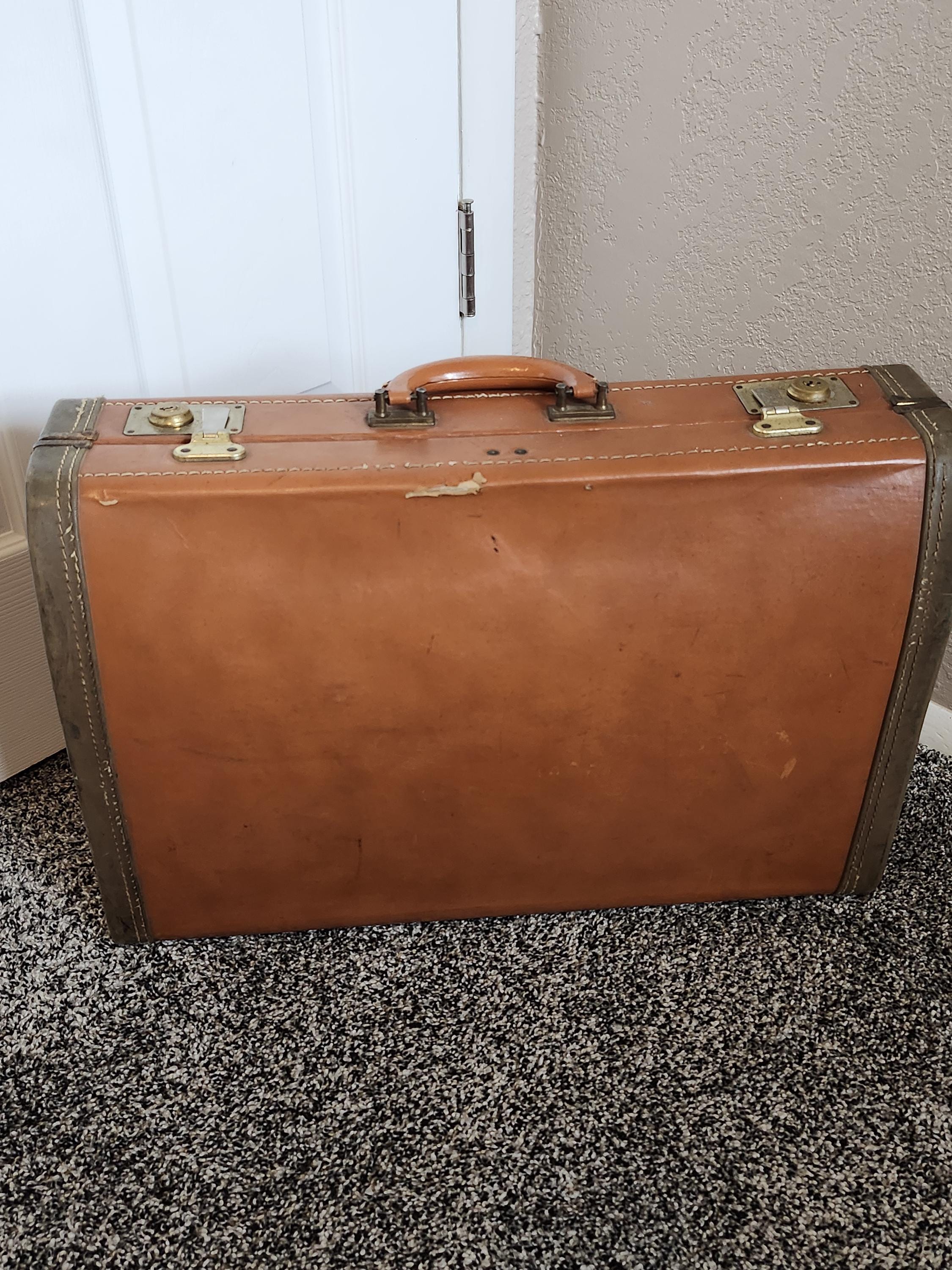 1940s-50s Chestnut Brown Small Honeymoon Suitcase. Mid Century