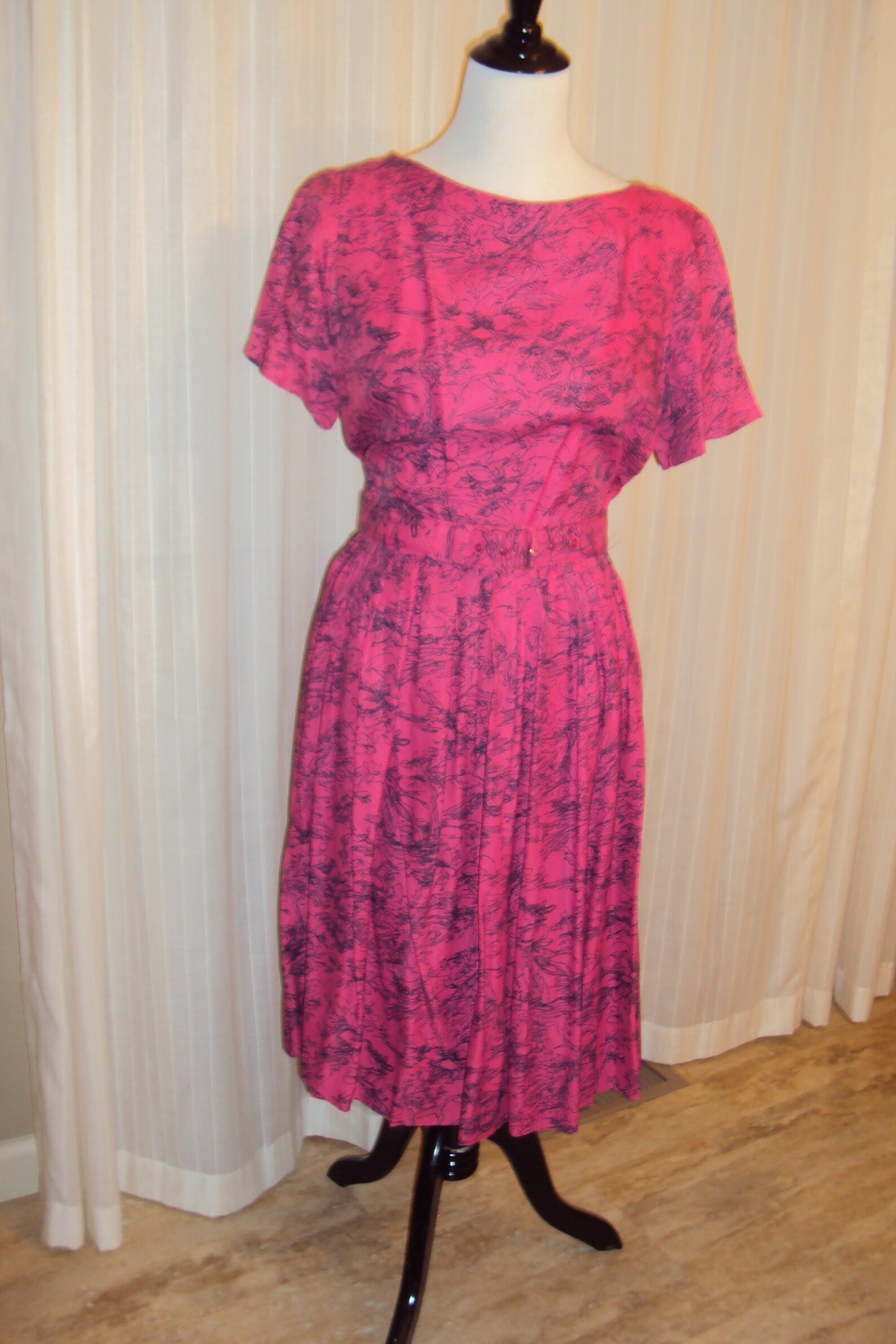 1950s Black Pink Tropical Floral with Rope Belt | XS/S main image 0