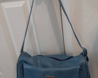Borsa a tracolla Samsonite in vinile blu cielo anni '60-'70, 17"X 11"X8"/Borsa da viaggio Samsonite di metà secolo/Borsa da weekend/Borsa a mano con tracolla regolabile