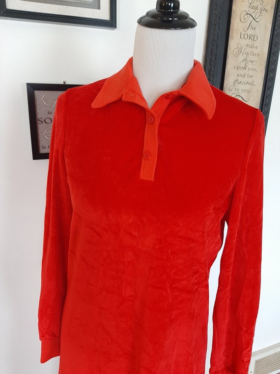 1970s Womens Orange/Red Butte Stretch Velour Long… - image 3
