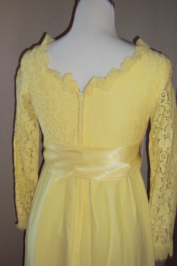 1960s Womens Spring Sunny Yellow Sheer Gauze Type… - image 5