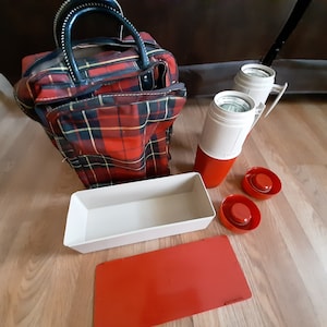 Mid Century Red/Black Plaid Picnic Bag And 2 Thermos Brand Hot/Cold /Plastic Sandwich Container/60s Picnic Bag With Zippers/July 4th Picnic