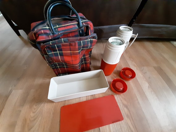 Mid Century Red/Black Plaid Picnic Bag And 2 Thermos Brand Hot/Cold /Plastic Sandwich Container/60s Picnic Bag With Zippers/July 4th Picnic