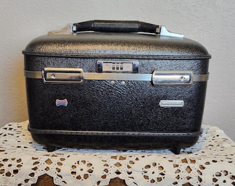 Vintage Grey/Silver American Tourister Train Case 14"x9"x8"/ Vtg Cosmetic Case With Tray/ Traincases Metal/ Plastic/Adjustable Mirror