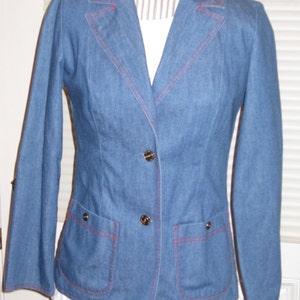 1970s-80s Womens Fitted Dark Wash Denim Blazer/ Jacket Size XS-S JG Collection/ Unlined Denim Blazer/ Red Top Stitching