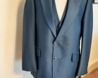 Vintage Mens Navy Finola's Suit Jacket And Matching Vest Size 44/70s-80s Mens Navy Blue Blazer/Vest Wedding/Prom/Special Occasion Size 44