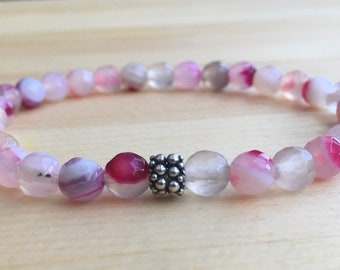 6mm Faceted White with Fuschia Agate stretch bracelet