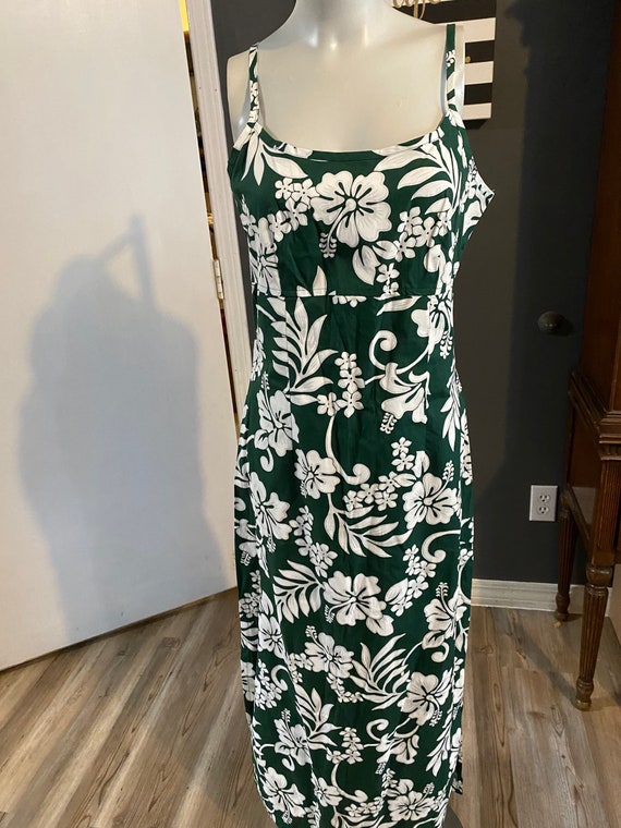 Moana shirt co maxi green hibiscus dress size m