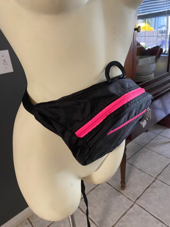 90s east sport black & neon pink zipper fanny - image 3