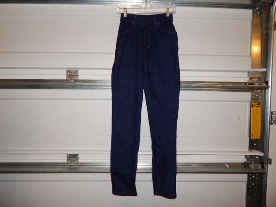 mom jeans size 8
