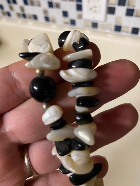 Onyx & white iridescent shells long necklace - image 1