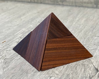 Pyramide IV