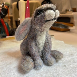 Needle Felting Pattern/Wool Sculpting Pattern of a Little Sitting Hare, DYI