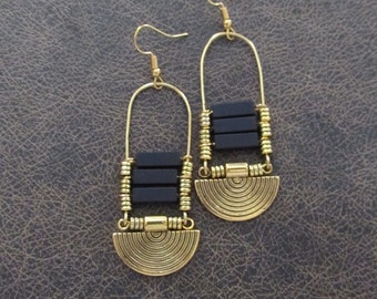 Chandelier earrings Afrocentric black stone and gold, ethnic statement earrings, chunky bold earrings, modern African earrings