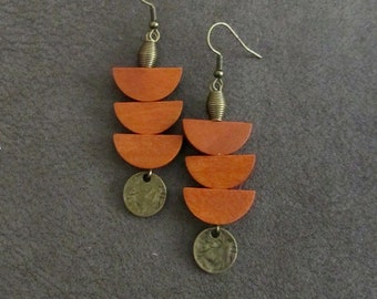 Long orange wood earrings, brass Afrocentric earrings, mid century modern earrings, African earrings, bold statement, unique pagoda earrings