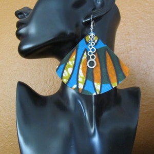 Large African print earrings, Ankara earrings, oversized fabric earrings image 3