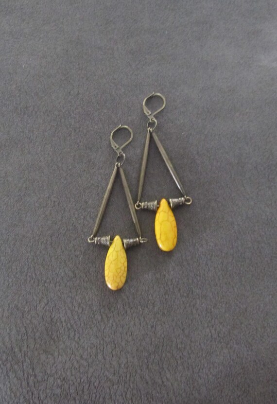 Antique bronze and howlite tear drop earrings