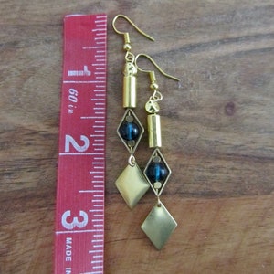 Brass and blue geometric earrings 画像 2