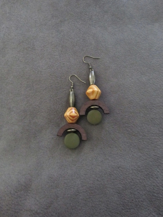Carved wooden earrings, ethnic earrings, tribal earrings, natural earrings, Afrocentric earrings, African earrings, boho earrings, khaki