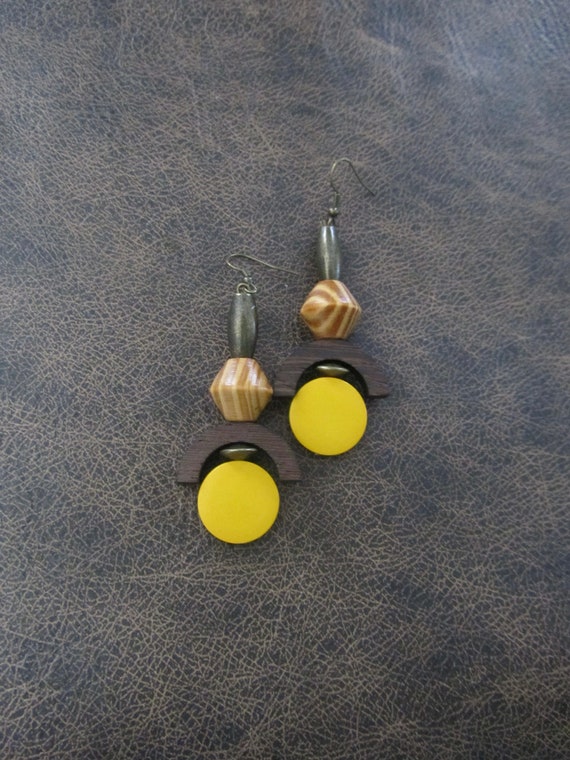 Carved wooden earrings, ethnic earrings, tribal earrings, natural earrings, Afrocentric earrings, African earrings, boho earrings, yellow