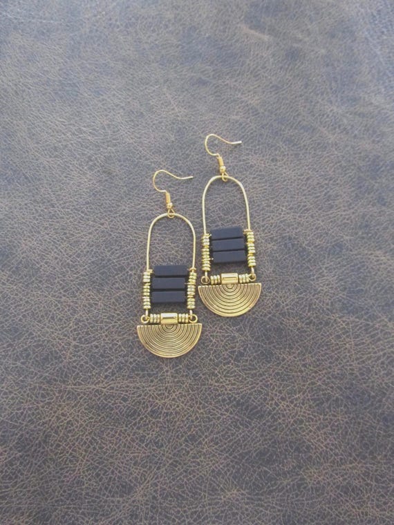 Afrocentric Chandelier Earrings: Black Stone & Gold Ethnic Statement