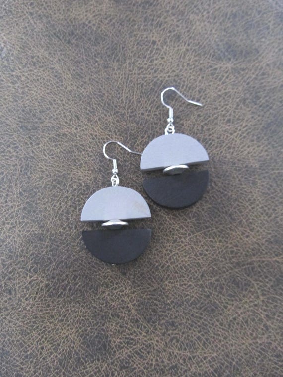 Two toned wooden dangle earrings, gray and black