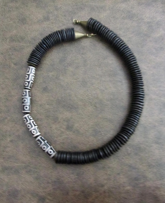 Chunky Tibetan agate statement necklace