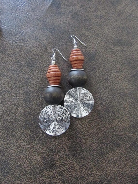 Unique bohemian wooden earrings 2