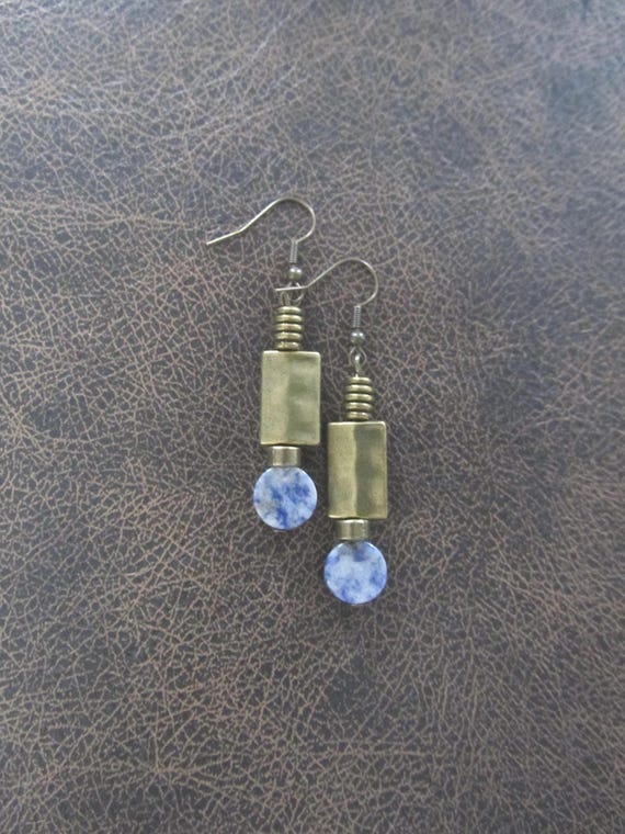 Stone and bronze earrings 8