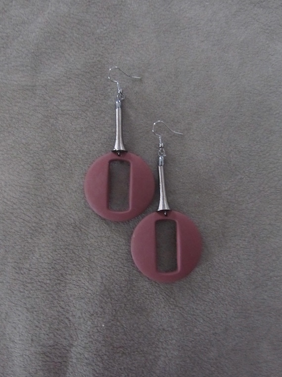 Large burgundy geometric dangle