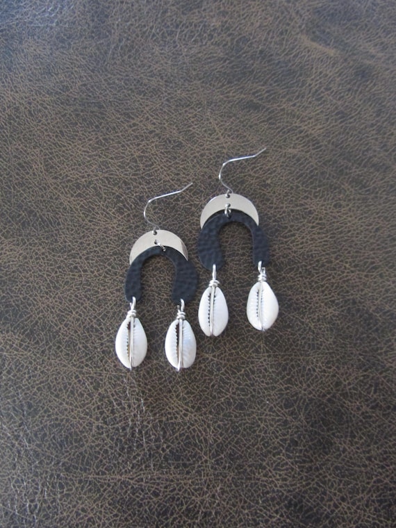 Cowrie shell abstract mid century modern earrings 2