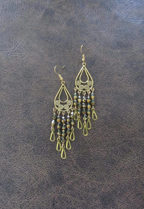 Crystal and gold chandelier earrings green