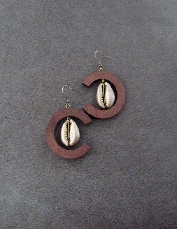 Cowrie shell earrings, bronze and brown earrings, bold statement earrings