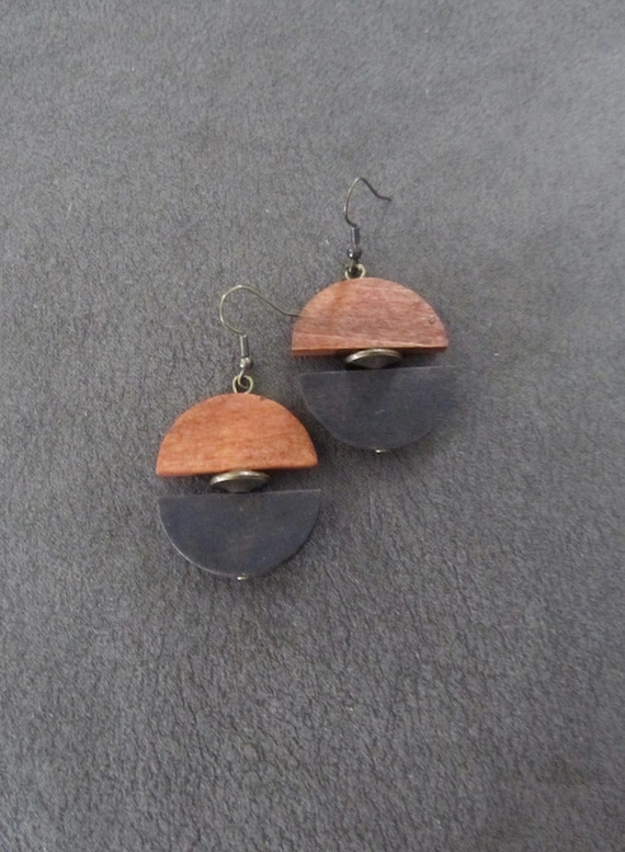Two toned brown wood dangle earrings, geometric earrings, Afrocentric jewelry, African earrings, mid century modern earrings 2