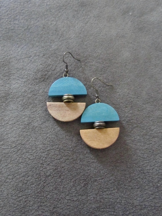 Two toned wood dangle earrings, geometric earrings, Afrocentric jewelry, African earrings, mid century modern earrings, dark blue and tan