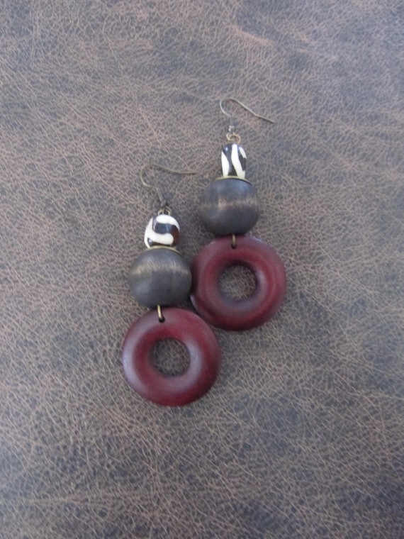 Chunky wooden geometric earrings 43