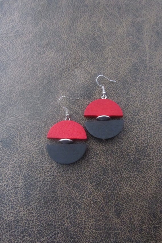Two toned wood and silver dangle earrings, geometric earrings, Afrocentric jewelry, African earrings, mid century modern earrings, red