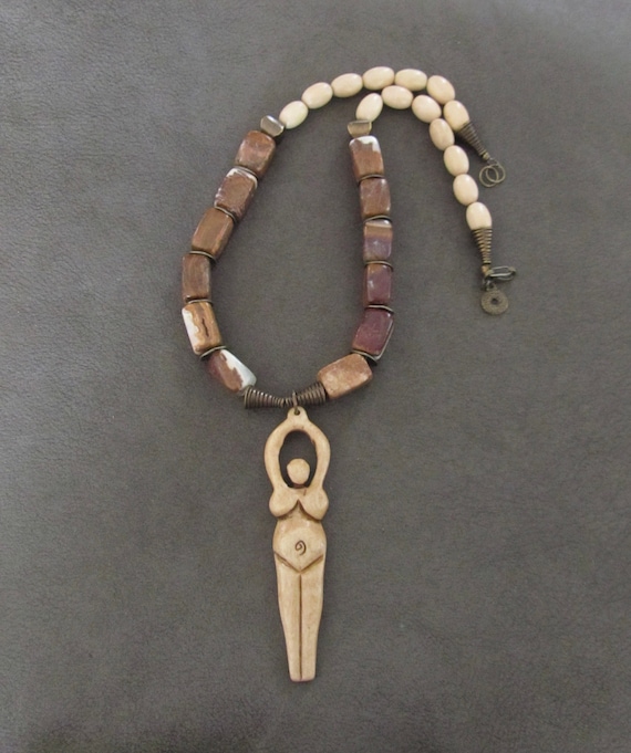 Chunky ethnic bold statement necklace