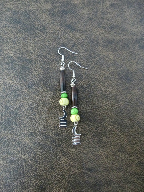 Silver adinkra symbol Afrocentric African earrings, primitive exotic earrings, vigilance Akoben
