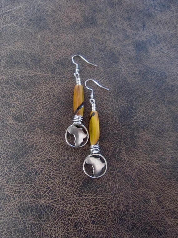 Africa Afrocentric carved bone earrings