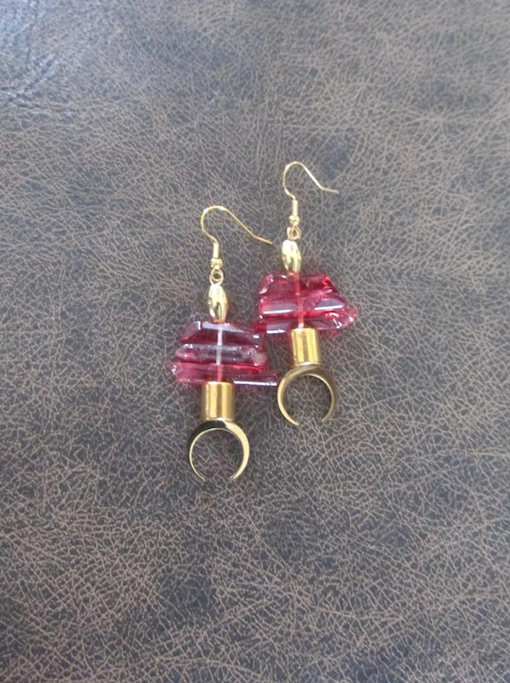 Raw quartz crystal earrings red and gold