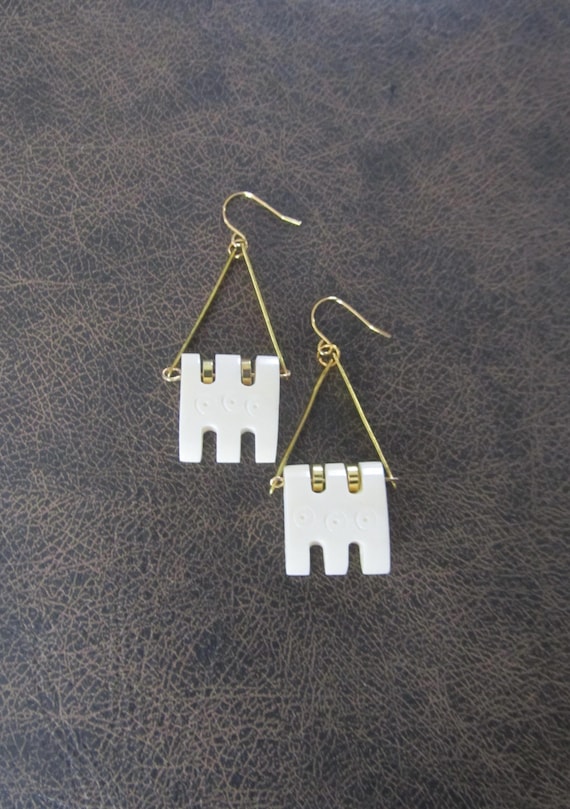African print bone earrings, White and gold